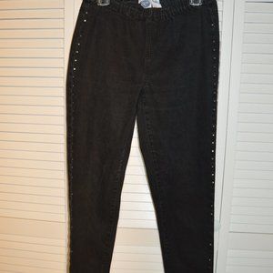 DG2 Black jegging with stud details on each side of the legs and yoke stitching.